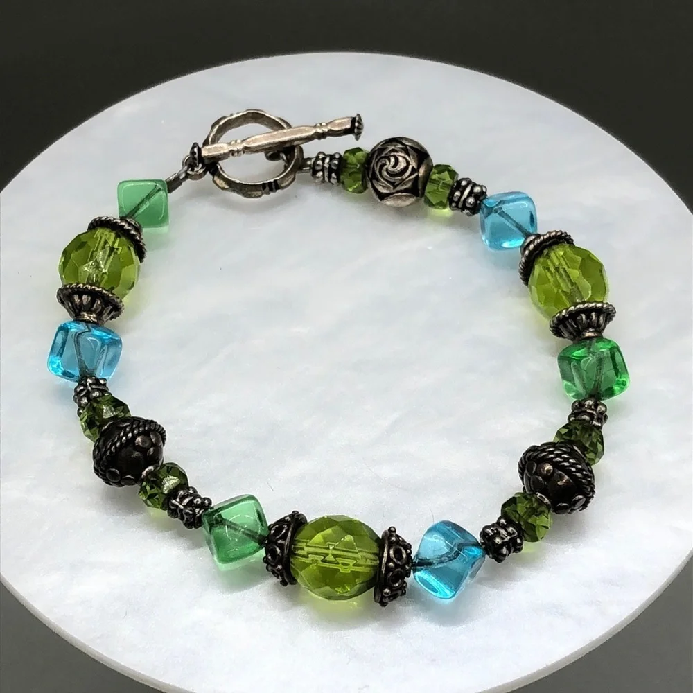 VINTAGE artisan handcrafted sterling silver beaded bracelet